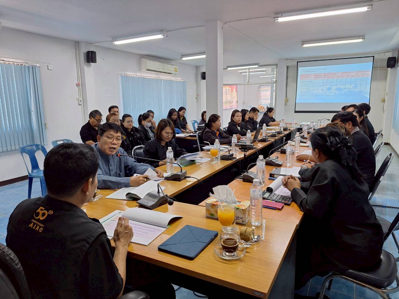 title - ผู้ตรวจราชการ ส.ป.ก. ร่วมประชุมคณะกรรมการจัดงานวันคล้ายวันสถาปนา ส.ป.ก. ครบรอบ 51 ปี ครั้งที่ 2/2569 และคณะทำงานจัดกิจกรรม 51 ปี ส.ป.ก. และประชุมตรวจราชการและติดตามความก้าวหน้าผลการดำเนินงานตามแผนการตรวจราชการของผู้ตรวจราชการสำนักงานการปฏิรูปที่ดินเพื่อเกษตรกรรม ประจำปีงบประมาณ พ.ศ. 2569 รอบที่ 1 เขตตรวจราชการที่ 12 จังหวัดร้อยเอ็ด 